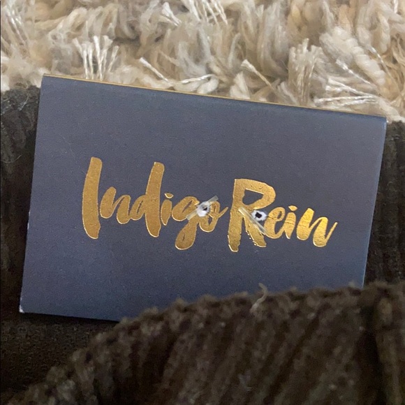 Mid Rise Skirt - Picture 3 of 7